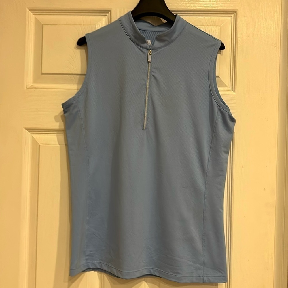Tail sleeveless 1/2 zip vest type shirt medium